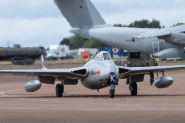 De Havilland Vampiri FB.52 Kraliyet Uluslararası Havacılık Tattoo 2024 Havacılık Günü 'nde RAF Fairford, Cirencester, Birleşik Krallık, 22 Temmuz 2024