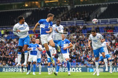 Birmingham City 'den Krystian Bielik, Birmingham City' nin 24 Temmuz 2024 'te St Andrews, Birmingham, İngiltere' de Rangers 'a karşı oynadığı ön sezon dostluk maçında 1-0 berabere kalma golünü attı.