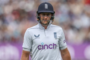 İngiltere 'den Joe Root, 27 Temmuz 2024' te Birmingham, Birmingham, Birleşik Krallık 'ta oynanan Rothesay Test Maçı' nın ikinci gününde Batı Hint Adaları 'nda Batı Hint Adaları' na karşı Batı Hint Adaları 'nda Batı Hint Adaları' ndan Gudakesh Motie 'nin LBW' si tarafından dışarı atıldıktan sonra oyun alanından ayrıldı.