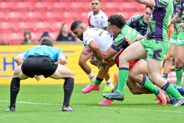 Salford Red Devils takımından Nene Macdonald, Salford Red Devils ile Castleford Castleford Tigers maçında Salford, Eccles, Birleşik Krallık 'ta 27 Temmuz 2024' te oynanan 19.