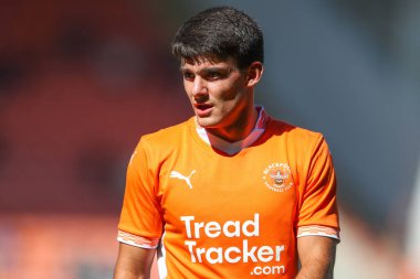 Blackpool 'dan Rob Apter, Blackpool' a karşı Blackpool vs Sunderland maçında, Bloomfield Road, Blackpool, Birleşik Krallık, 27 Temmuz 2024