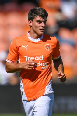 Blackpool 'dan Rob Apter, Blackpool' a karşı Blackpool vs Sunderland maçında, Bloomfield Road, Blackpool, Birleşik Krallık, 27 Temmuz 2024