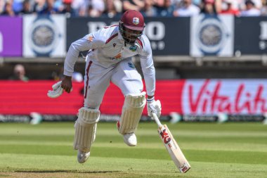 Batı Hint Adaları 'ndan Mikyle Louis, 28 Temmuz 2024' te İngiltere 'nin Edgbaston, Birmingham, İngiltere' de Batı Hint Adaları 'na karşı oynadığı 3. Rothesay Test Maçı' nda kırışıklık noktasına ulaştı.