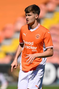 Blackpool 'dan Zac Ashworth sezon öncesi dostluk maçı sırasında Blackpool Sunderland' a karşı Bloomfield Road, Blackpool, İngiltere, 27 Temmuz 2024