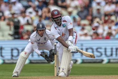 Batı Hint Adaları 'ndan Jason Holder, 3. Rothesay Deneme Maçı 1. Maçı' nda İngiltere, Birmingham, Birleşik Krallık 'ta Batı Hint Adaları' na karşı 4 koşu yaptı.