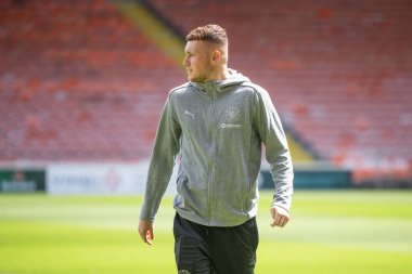 Blackpool 'dan Sonny Carey, Blackpool' a karşı oynanan Blackpool-Sunderland maçından önce geldi. Bloomfield Road, Blackpool, 27 Temmuz 2024