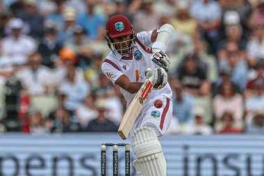 Batı Hint Adaları 'ndan Kraigg Brathwaite, İngiltere' nin Edgbaston, Birmingham, Birleşik Krallık 'ta oynadığı 3. Rothesay Test Maçı 1.