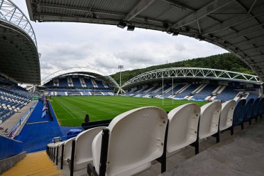 John Smith Stadyumu, 19. Betfred Süper Lig karşılaşması öncesinde Huddersfield Giants ile Leeds Rhinos maçının genel görüntüsü. John Smith 'in Stadyumu, Huddersfield, Birleşik Krallık, 25 Temmuz 2024