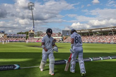 İngiltere 'den Ben Duckett, Batı Hint Adaları' ndan Alzarri Joseph tarafından İngiltere 'nin Edgbaston, Birmingham, Birleşik Krallık, 26 Temmuz 2024' te Batı Hint Adaları 'na karşı oynadığı 3.