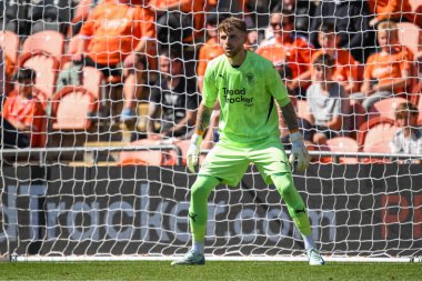 Blackpool 'dan Daniel Grimshaw 27 Temmuz 2024' te Bloomfield Road, Blackpool, İngiltere 'de Blackpool' a karşı oynanan ön sezon dostluk maçı sırasında hareket halindeydi.