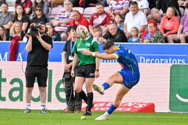 Warrington Wolves 'tan Josh Thewlis, 26 Temmuz 2024' te İngiltere 'nin başkenti Wigan Stadyumu' nda oynanan 19.