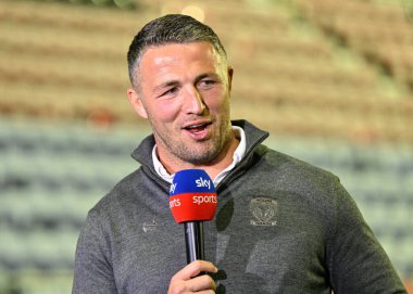 Sam Burgess Warrington Wolves 'un baş antrenörü, 26 Temmuz 2024' te İngiltere 'nin Wigan Stadyumu' nda oynanan 19. Wigan Warriors vs Warrington Wolves karşılaşmasında Sky Sports ile tam zamanlı olarak konuştu.
