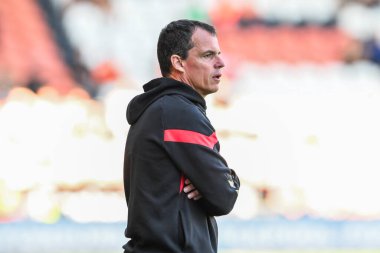 Sunderland 'ın Rgis Le Bris teknik direktörü Blackpool - Sunderland maçında Bloomfield Road, Blackpool, Birleşik Krallık' ta 27 Temmuz 2024