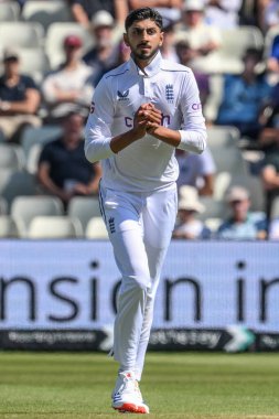 İngiltere 'den Shoaib Bashir, İngiltere' nin Edgbaston, Birmingham, Birleşik Krallık 'ta 3. Rothesay Test Maçı 3.