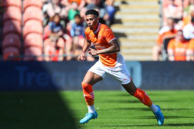 Blackpool 'dan Jordan Lawrence-Gabriel sezon öncesi dostluk maçı sırasında Blackpool Sunderland' a karşı Bloomfield Road, Blackpool, Birleşik Krallık, 27 Temmuz 2024