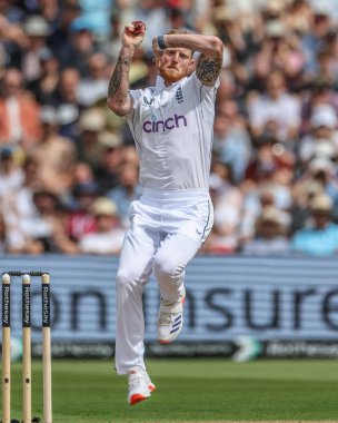 İngiltere 'den Ben Stokes, İngiltere' nin Edgbaston, Birmingham, Birleşik Krallık 'ta oynadığı 3. Rothesay Test Maçı 1.