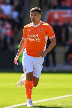 Blackpool 'dan Albie Morgan, Blackpool' un 27 Temmuz 202 'de Bloomfield Road, Blackpool' da oynanan Blackpool-Sunderland maçında sahada.