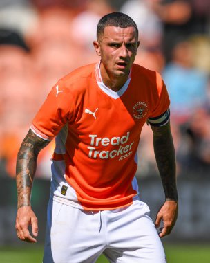 Blackpool 'dan Oliver Norburn sezon öncesi dostluk maçı sırasında Blackpool Sunderland' a karşı Bloomfield Road, Blackpool, Birleşik Krallık, 27 Temmuz 2024
