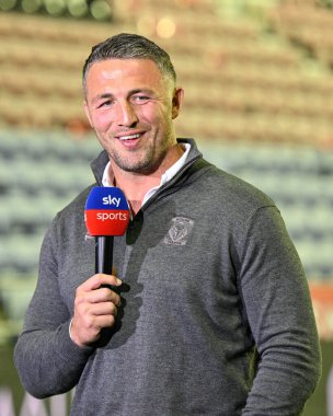 Sam Burgess Warrington Wolves 'un baş antrenörü, 26 Temmuz 2024' te İngiltere 'nin Wigan Stadyumu' nda oynanan 19. Wigan Warriors vs Warrington Wolves karşılaşmasında Sky Sports ile tam zamanlı olarak konuştu.