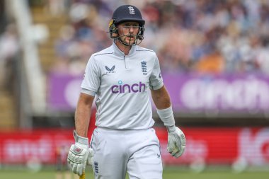 İngiltere 'den Joe Root, 27 Temmuz 2024' te Birmingham, Birmingham, Birleşik Krallık 'ta oynanan Rothesay Test Maçı' nın ikinci gününde Batı Hint Adaları 'nda Batı Hint Adaları' na karşı Batı Hint Adaları 'nda Batı Hint Adaları' ndan Gudakesh Motie 'nin LBW' si tarafından dışarı atıldıktan sonra oyun alanından ayrıldı.