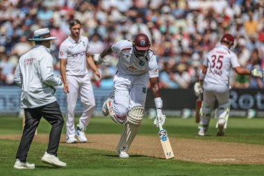 Batı Hint Adaları 'ndan Jason Holder, İngiltere' nin Edgbaston, Birmingham, Birleşik Krallık 'ta oynadığı 3. Rothesay Deneme Maçı 1.