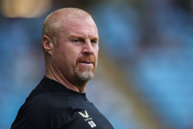 Sean Dyche, Coventry City, Coventry Building Society Arena, Coventry, İngiltere 'de 30 Temmuz 2024 tarihli ön sezon dostluk maçı sırasında Everton' ın teknik direktörü.