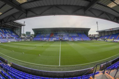 Prenton Park 'ın 30 Temmuz 2024' te İngiltere 'nin Birkenhead kentindeki Prenton Park' ta oynanan Tranmere Rovers-Blackpool maçındaki genel görüntüsü.
