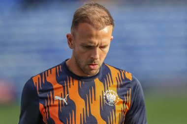 Blackpool 'dan Jordan Rhodes, 30 Temmuz 2024' te İngiltere, Birkenhead 'deki Prenton Park' ta oynanan Tranmere Rovers-Blackpool maçında maç öncesi ısınma maçında...