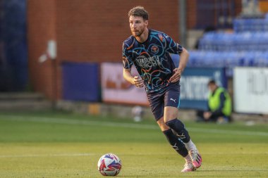 Blackpool 'dan James Husband, 30 Temmuz 2024' te İngiltere Prenton Park 'ta oynanan Tranmere Rovers-Blackpool maçında görev başında.