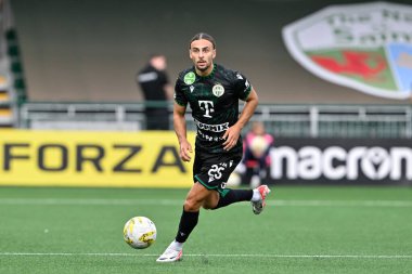 Ferencvros takımından Ebrails Makreckis, UEFA Şampiyonlar Ligi İkinci Eleme Turu 'nda 30 Temmuz 2024' te Park Hall, Oswestry 'de The New Saints vs Ferencvros' a karşı oynuyor.