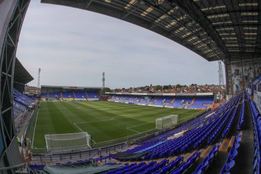 Prenton Park 'ın 30 Temmuz 2024' te İngiltere 'nin Birkenhead kentindeki Prenton Park' ta oynanan Tranmere Rovers-Blackpool maçındaki genel görüntüsü.