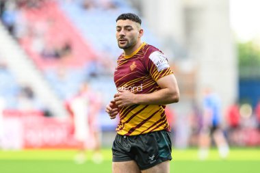 Huddersfield Giants takımından Jake Connor, 1 Ağustos 2024 'te Wigan Warriors ile Huddersfield Giants arasında oynanan 20.