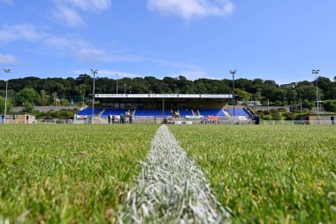 Nantporth 'un UEFA Avrupa Konferans Ligi' nin önünde genel bir görünümü İkinci Ön eleme karşılaşması Caernarfon Town - Legia Varşova maçı Nantporth, Bangor, Birleşik Krallık, 1 Ağustos 2024