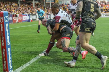 Leigh Leoparları 'ndan Zak Hardaker, 1 Ağustos 2024' te İngiltere 'nin Castleford kentinde oynanan 20. Betfred Süper Lig Turu' nda Castleford Tigers, Leigh Leoparları 'na karşı oynuyor.