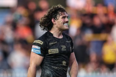 Leigh Leoparları 'ndan Robbie Mulhern, Betfred Süper Lig 20. Raundunda Castleford Tigers, Leigh Leopards' a karşı, The Mend-A-Hose Jungle, Castleford, Birleşik Krallık, 1 Ağustos 2024