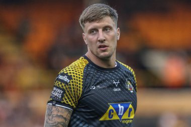 Castleford Tigers takımının Alex Mellor 'ı Betfred 20. Lig karşılaşmasında ısınma turunda Castleford Tigers, Leigh Leopards' a karşı The Mend-A-Hose Jungle, Castleford, Birleşik Krallık, 1 Ağustos 2024