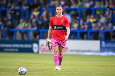 Hull KR takımından Matt Parcell, 2 Ağustos 2024 'te Warrington Jones Stadyumu' nda oynanan Warrington Wolves vs Hull KR maçında oynanan Betfred Süper Lig 20. Raundu öncesi ısınma maçında...