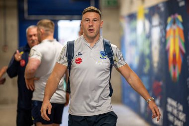 Warrington Wolves 'tan George Williams, 2 Ağustos 2024' te Warrington Wolves 'a karşı Hull KR' ın oynadığı Betfred Süper Lig karşılaşması öncesinde geldi.