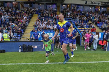 Warrington Wolves 'dan Ben Currie, 2 Ağustos 2024' te Warrington Jones Stadyumu 'nda oynanan Warrington Wolves vs Hull KR maçında takımına liderlik ediyor.