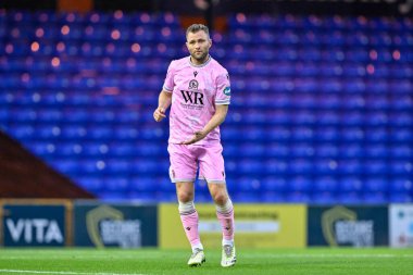 Blackburn Rovers takımından Sondre Tronstad, Stockport County 'nin Blackburn Rovers' a karşı oynadığı 2 Ağustos 2024 tarihli maç sırasında İngiltere 'nin Stockport şehrindeki Edgeley Park Stadyumu' nda oynanmıştır.