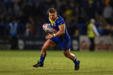 Warrington Wolves takımından Luke Yates, 2 Ağustos 2024 'te Warrington Wolves' a karşı Hull KR 'ın oynadığı Betfred Süper Lig karşılaşmasında ilk hamlesini yaptı.