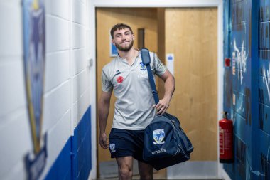 Warrington Wolves 'tan Adam Holroyd, 2 Ağustos 2024' te Warrington Jones Stadyumu 'nda Warrington Wolves' a karşı Hull KR maçında Betfred Süper Lig 20.