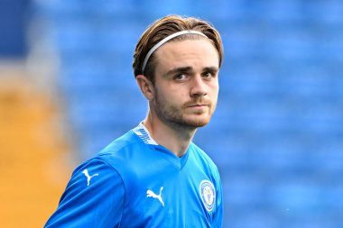 Stockport County 'den Lewis Bate, Stokport, İngiltere' de 2 Ağustos 202 'de oynanan Stockport İlçesi - Blackburn Rovers maçında sahaya çıkıyor.