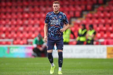 Blackpool 'dan Sonny Carey 3 Ağustos 2024' te Alexandra Stadyumu 'nda oynanan Crewe Alexandra-Blackpool maçında