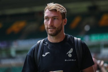 Norwich City 'den Jack Stacey, 3 Ağustos 2024' te Norwich City ile St. Pauli arasındaki sezon öncesi dostluk maçı öncesinde Carrow Road 'a vardı.