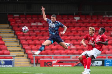 Blackpool 'dan Oliver Casey' nin 3 Ağustos 2024 'te İngiltere' nin Credra Stadyumu 'nda oynanan Crewe Alexandra-Blackpool maçında gol atma şansı var.