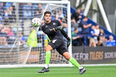 Everton 'dan Joo Virgnia, 3 Ağustos 2024 Deepdale, Preston, İngiltere' de Preston North End 'e karşı oynanan sezon öncesi dostluk maçı öncesinde ısınıyor.