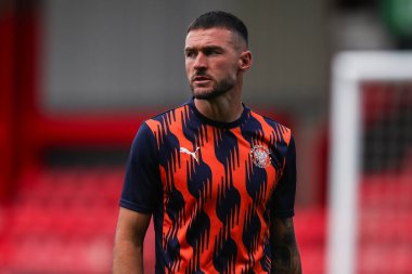 Blackpool 'dan Richard O' Donnell sezon öncesi hazırlık maçında Crewe Alexandra ve Blackpool 'a karşı Alexandra Stadyumu, Crewe, İngiltere, 3 Ağustos 2024