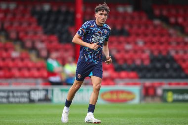 Blackpool 'dan Kyle Joseph, Crewe Alexandra' ya karşı Blackpool 'un 3 Ağustos 2024' teki Alexandra Stadyumu 'nda oynanan sezon öncesi dostluk maçı sırasında