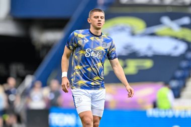 Everton 'dan Vitaliy Mykolenko, 3 Ağustos 2024 Deepdale, Preston, İngiltere' de Preston North End 'e karşı oynanan sezon öncesi dostluk maçı öncesinde ısınıyor.